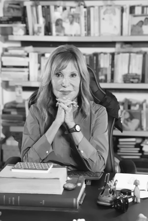 Pilar Eyre
